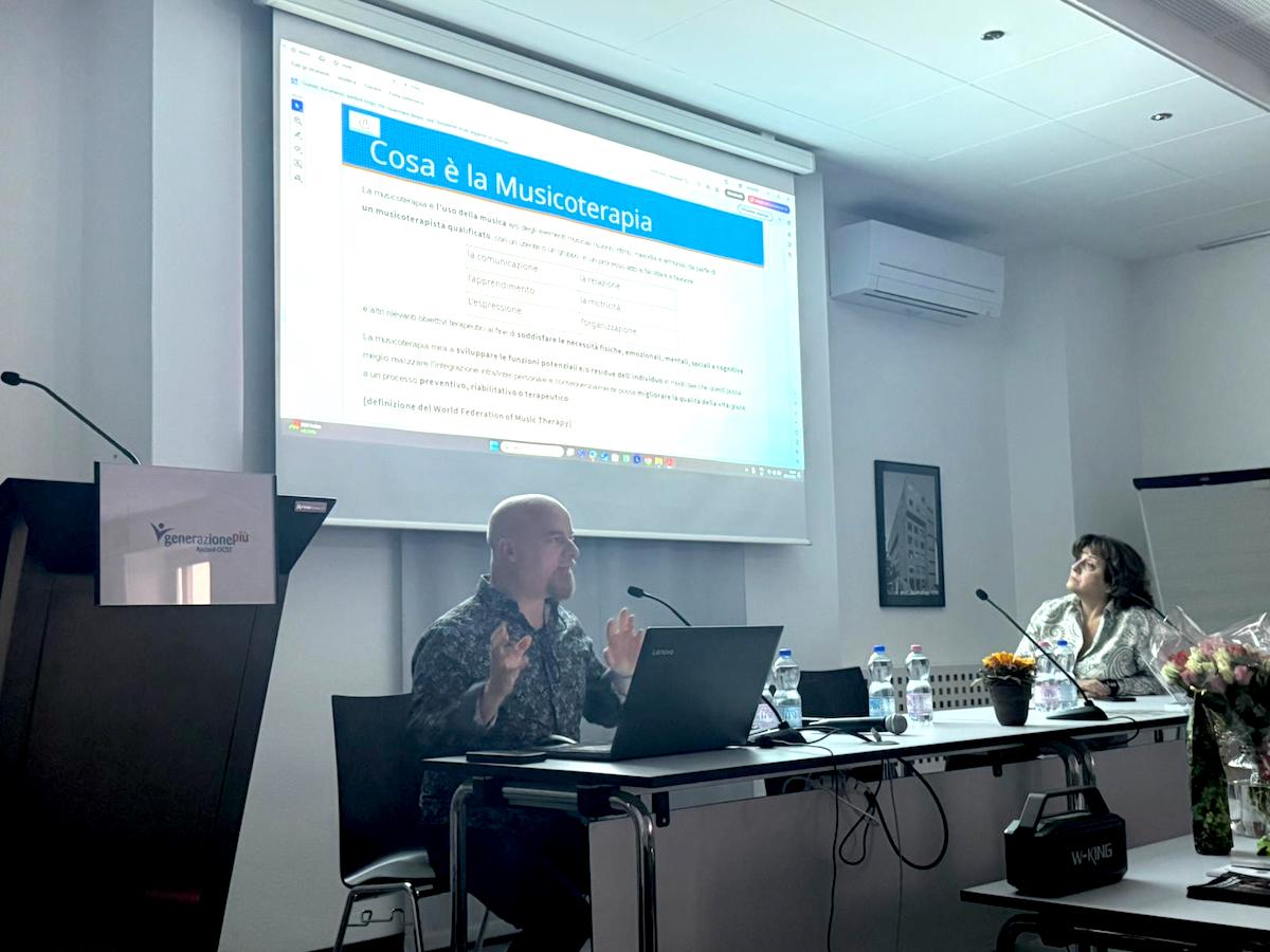 Scopri di più sull'articolo “Alzheimer – riconoscere i segni e intervenire precocemente”